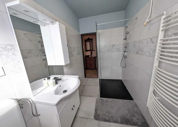 With A - C In 54835 Balatonkeresztúr